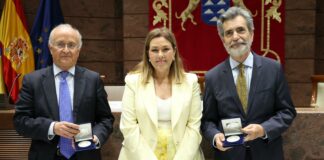 El Parlamento de Canarias acoge un encuentro jurídico de alto nivel sobre viviendas turísticas y delitos urbanísticos