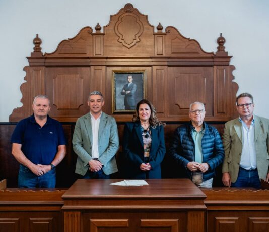 Administraciones y agricultores colaboran en el desarrollo de un proyecto piloto de riego eficiente en platanera en Hermigua