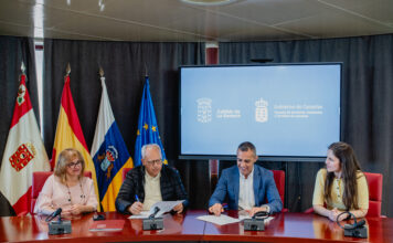 El Cabildo de La Gomera y la ESSSCAN firman un convenio para reforzar la formación de profesionales sanitarios, sociales y sociosanitarios