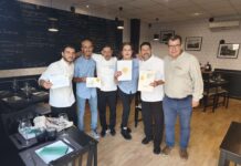 El chef Iván González y su equipo de la tasca restaurante Enyesque de Playa de Santiago logra su cuarto ‘Solete de la Guía Repsol’
