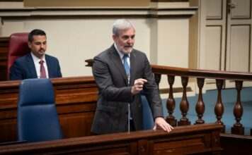 Clavijo lamenta que el Estado haya mentido sobre la situación sanitaria de los pasajeros del MV Hondius