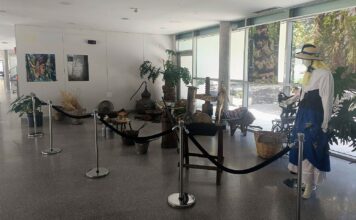 El Hospital Nuestra Señora de Guadalupe expone una muestra de piezas tradicionales con motivo del Día de Canarias