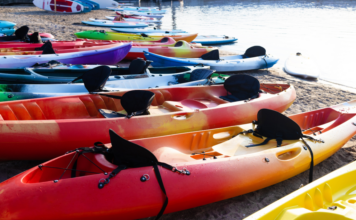 Todo sobre las canoas y los kayaks: ¿en qué se diferencian?