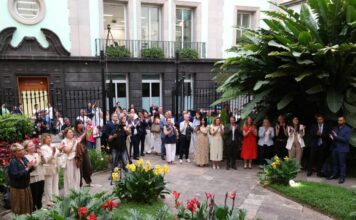 El Patio de Honor del Parlamento de Canarias se llena de música y emoción en el concierto institucional por el Día de Canarias