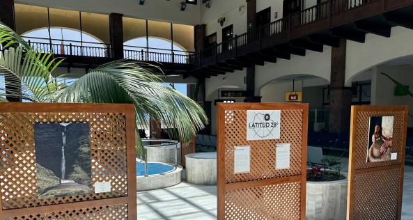 exposición aeropuerto gomera