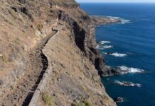 El Cabildo de La Gomera finaliza la limpieza de la carretera de acceso a Puntallana