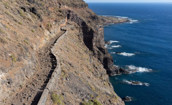 Acceso a Puntallana