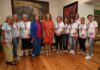 La presidenta del Parlamento recibe a las deportistas de Ámate Tenerife tras su histórico éxito internacional
