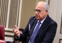 Curbelo apuesta por una estrategia permanente frente a incendios cada vez más complejos