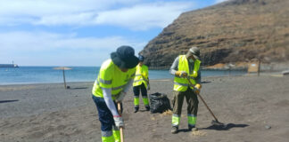 El Ayuntamiento de San Sebastián de La Gomera acondiciona las playas del municipio de cara a la temporada estival