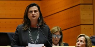 El PP logra el respaldo necesario para reclamar la vacunación internacional en las islas no capitalinas de Canarias