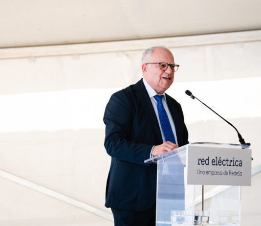 Curbelo: “La entrada en funcionamiento del sistema eléctrico único La Gomera-Tenerife marca un antes y un después en la seguridad energética de la isla»