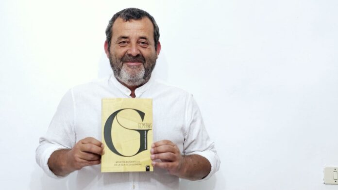 150726 Roberto Padrón Velázquez, autor del libro 'Gomer@s. Apuntes biográficos de la isla de La Gomera’