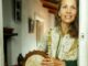 Beatriz Fernández Barahona eleva la artesanía contemporánea con sus chalecos joya desde La Gomera