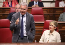 Franquis: “La ausencia de la consejera de Hacienda retrata a un Partido Popular que prefirió obedecer a Feijóo antes que defender a Canarias”