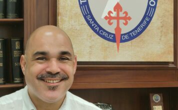 El escritor gomero Carlos Jesús Pérez Simancas gana el XIV Premio Internacional de Divulgación Histórica «Juan Antonio Cebrián» Villa de Crevillent