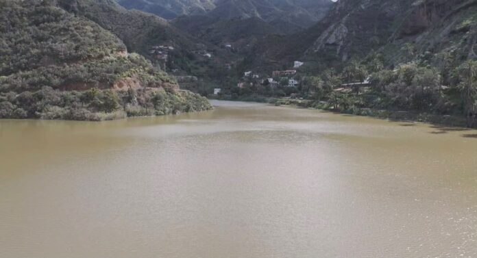 Presa de La Encantadora 3