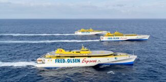 Fred. Olsen Express cumple 52 años acercando Canarias desde el mar