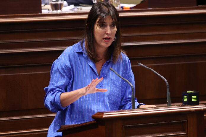 YAIZA LOPEZ LANDI BECAS