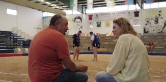 La presidenta del Parlamento de Canarias pone en valor la lucha canaria en Lanzarote