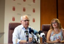 El Cabildo facilita los libros de texto del nuevo curso escolar a más de 2000 estudiantes de La Gomera