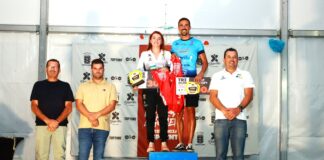 César Vera y Mia Leadbeater se alzan con la victoria del XXXI Triatlón ‘Isla de La Gomera’