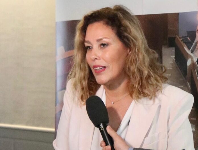 Astrid Pérez 31 1