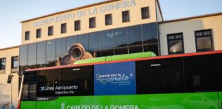 GuaguaGomera lanza una campaña para fomentar el transporte público en sus rutas con el aeropuerto