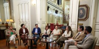 El Parlamento de Canarias abre el debate sobre el reto demográfico y el envejecimiento con un nuevo videopodcast con los grupos políticos