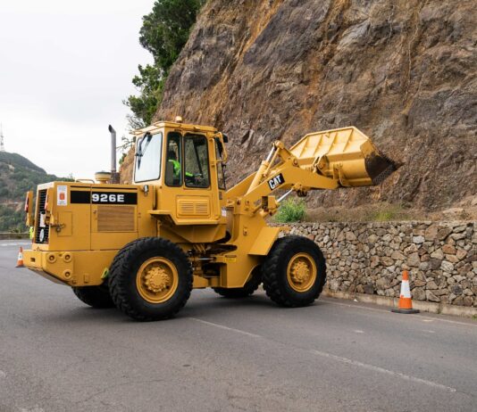 El Cabildo de La Gomera refuerza el operativo de carreteras ante las semanas de mayor afluencia de vehículos