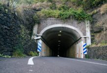 Regulación puntual del tráfico en el Túnel de la Cumbre por trabajos de limpieza