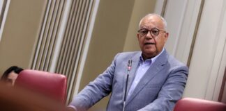 Curbelo apela a una estrategia conjunta para ampliar las residencias universitarias en Canarias