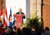 Curbelo llama a fortalecer la democracia desde el diálogo y la convivencia durante el acto institucional de las Colombinas