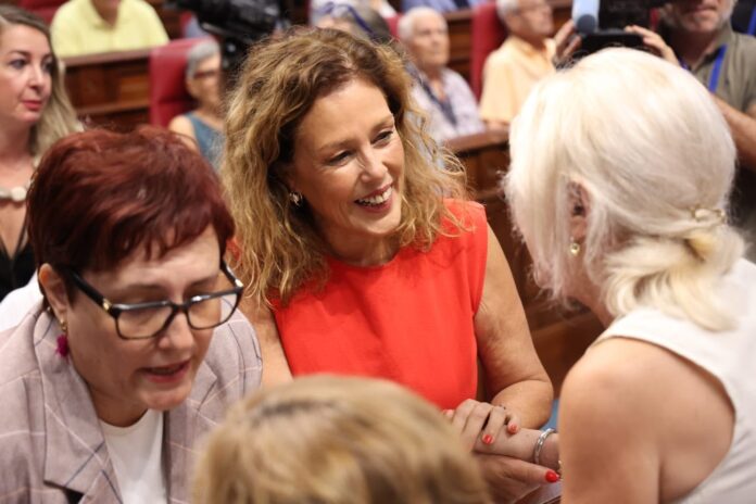Mayores Parlamento de Canarias