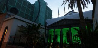 El Parlamento canario se une al Día Mundial de los profesionales farmacéuticos