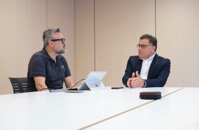 El consejero de Política Territorial, Cohesión Territorial y Aguas, Manuel Miranda, y el consejero delegado de Gesplan, Miguel Ángel Pérez