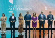 Manuel Domínguez y Jéssica de León reivindican un turismo que genere empleo, riqueza y proteja el territorio