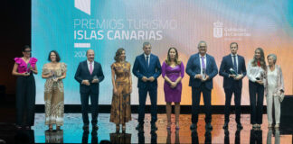 Manuel Domínguez y Jéssica de León reivindican un turismo que genere empleo, riqueza y proteja el territorio