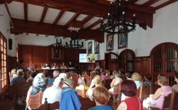 El Ayuntamiento de San Sebastián de La Gomera impulsa la participación ciudadana con la Mesa de Salud, de Comercio y el Tagoror de Mayores