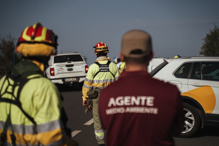 071026 Agentes de medio ambiente y emergencias durante el simulacro desarrollado en la localidad gomera de Arure
