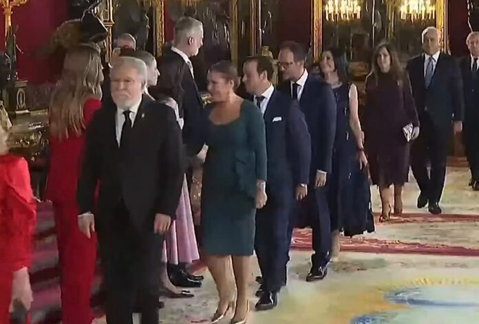 Astrid Pérez Fuerzas Armadas