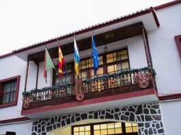 Vallehermoso adjudica cerca de un millón de euros para mejorar el saneamiento en Chipude y construir un jardín vertical