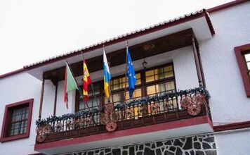 Vallehermoso adjudica cerca de un millón de euros para mejorar el saneamiento en Chipude y construir un jardín vertical