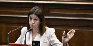 Carmen Hernández exige al Gobierno de CC y el PP que entierre de forma definitiva el puerto de Fonsalía