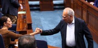 Curbelo advierte del retroceso turístico de Canarias y pide reforzar la calidad para ganar competitividad