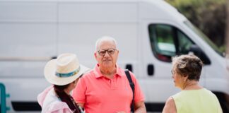 Cabildo y Cadena de Favores impulsan un proyecto para mejorar la calidad de vida de personas mayores y con diversidad funcional