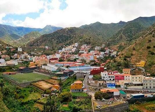 Vallehermoso sí alcanza el 100% de fibra hasta los hogares que suman 1280 en 1416 parcelas