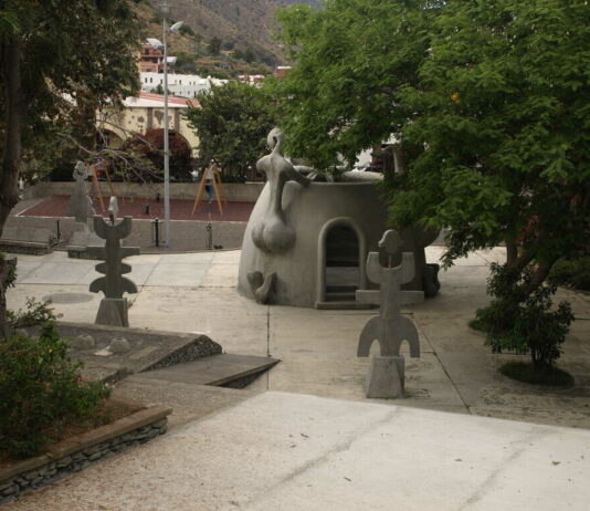 Vallehermoso avanza en la transformación de su parque municipal con un nuevo jardín vertical