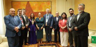 Astrid Pérez recibe a una delegación de la Cámara de Uruguay por el 300 aniversario de la llegada de los primeros canarios a Montevideo